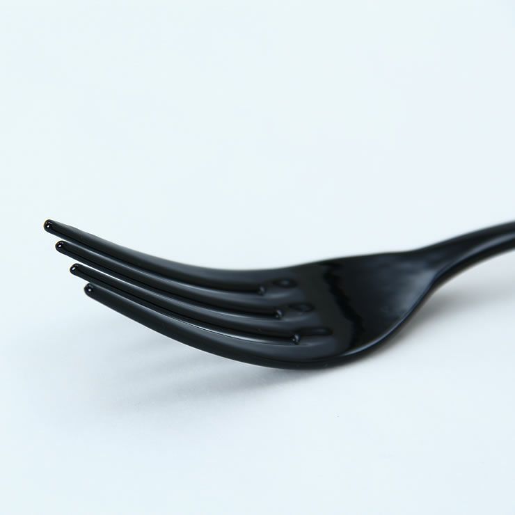 新潟県燕(つばめ)市の老舗琺瑯メーカーで製作されたツバメフォーク