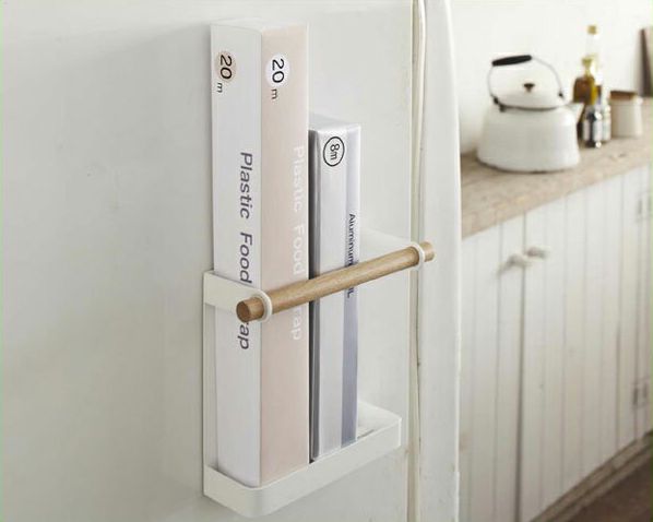 マグネット式のシンプルな山崎実業マグネットラップホルダーtosca (トスカ)