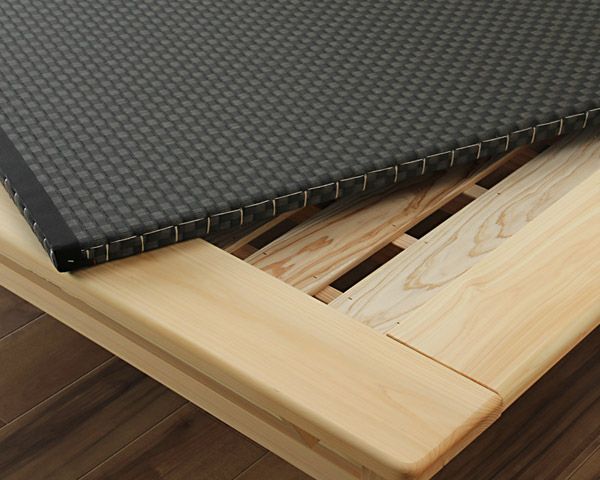 木目の美しい宮付きひのき材の木製畳ベッド ダブルサイズ_詳細02
