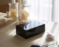 ウェットティッシュをスタイリッシュに変えてくれる､詰め替え専用のケース・山崎実業ウェットティッシュケースveil（ヴェール）