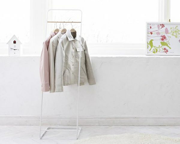リビングやオフィスなどお好みの場所で使っていただける山崎実業コートハンガーtower（タワー） KD