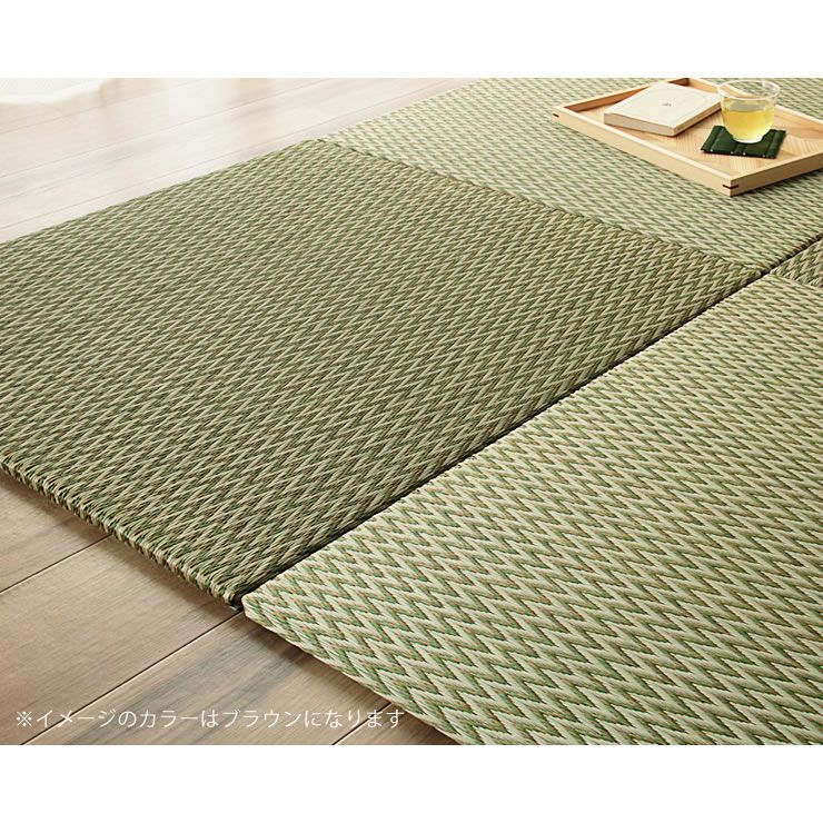 ギザギザ模様が印象的なお洒落な半畳タイプのフローリング畳