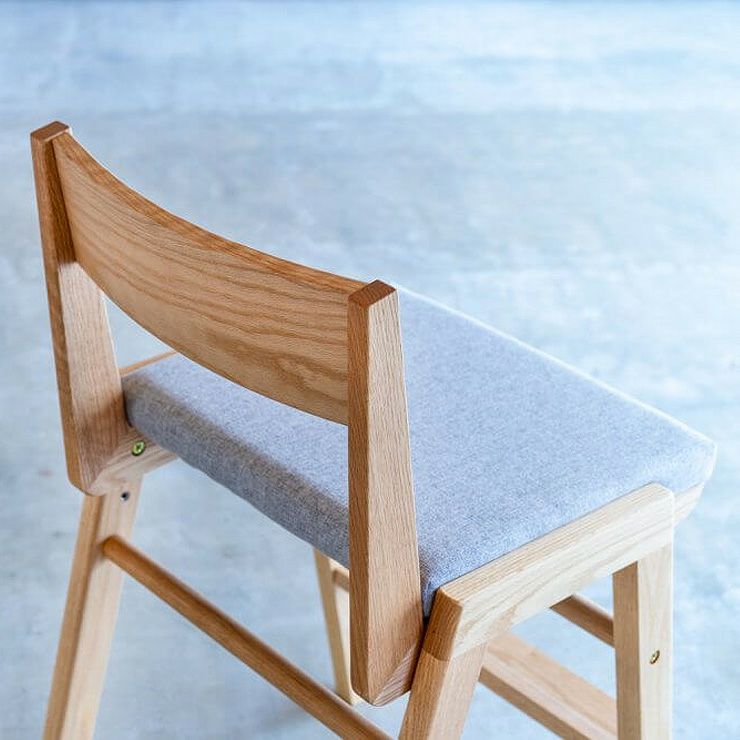 すっきりシンプルデザインの学習椅子・学習チェア 杉工場「スピカ」_詳細02