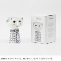 高級感のあるパッケージで、贈り物やプレゼントにもぴったりなエヴァフラワーベース