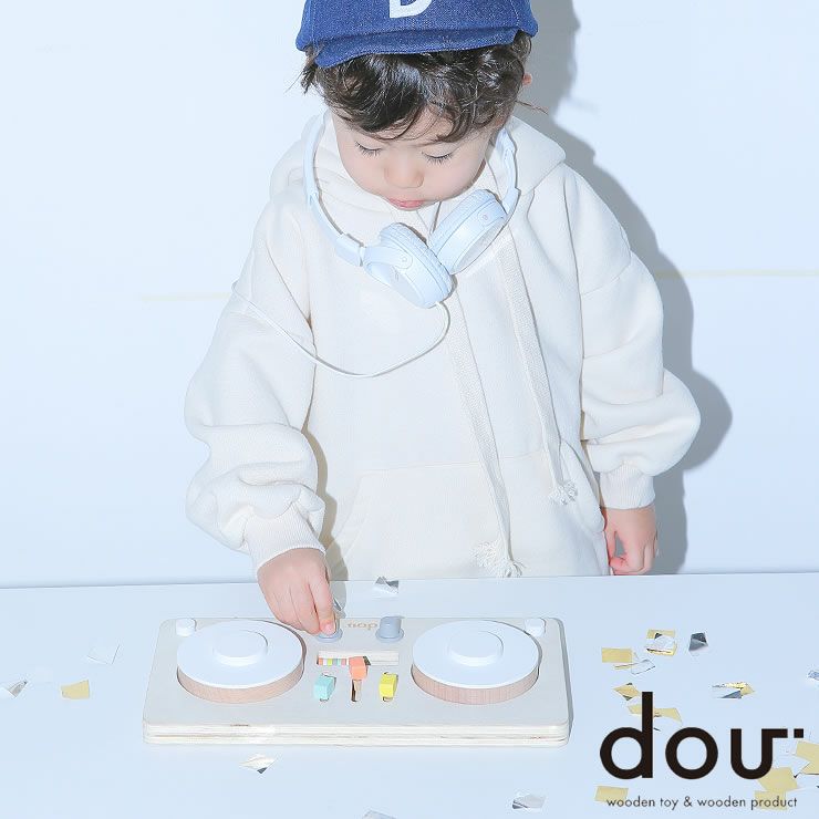 「dou?」木のおもちゃ「LITTLE DJ」