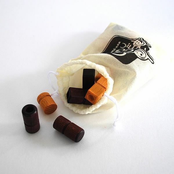 携帯サイズでいつでもどこでも楽しめるクアルト・ミニ