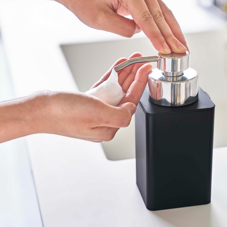 山崎実業詰め替え用ディスペンサー TOWER（タワー） 泡タイプはポンプには光沢感・ボトルにはマットの2種類の質感