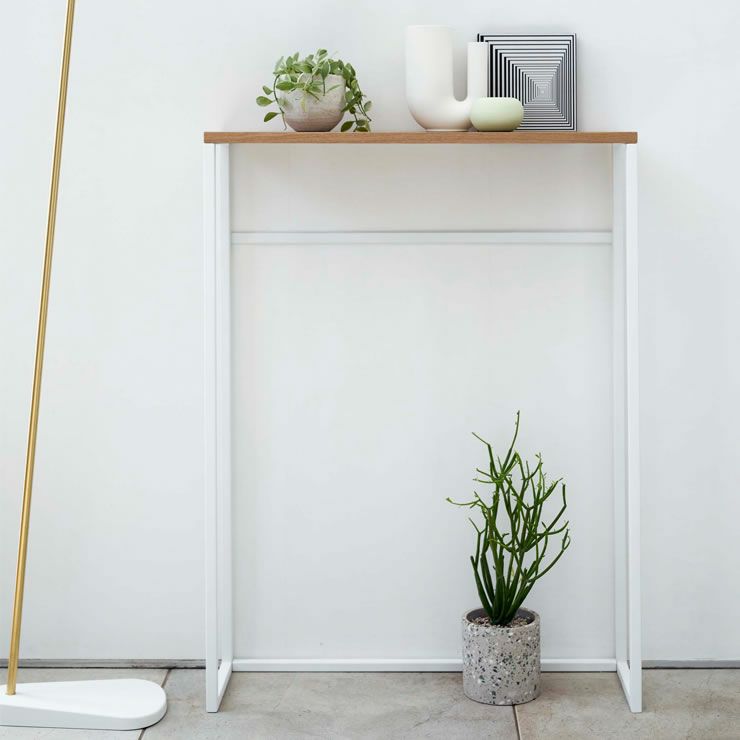 どこに置いても違和感のない汎用性の高いデザインの山崎実業コンソールテーブル TOWER（タワー）