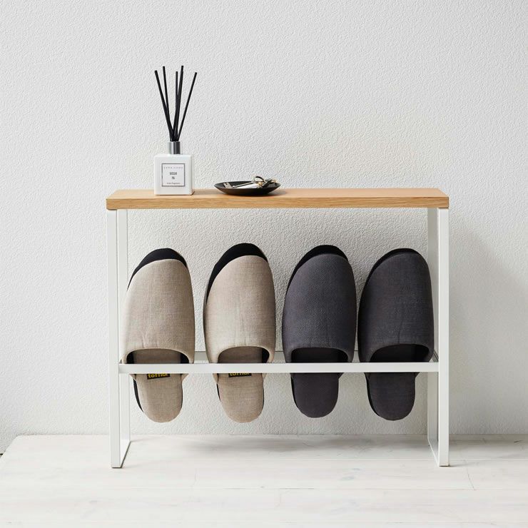 玄関のコーディネートにご活用いただける山崎実業天板付きスリッパラック TOWER（タワー）