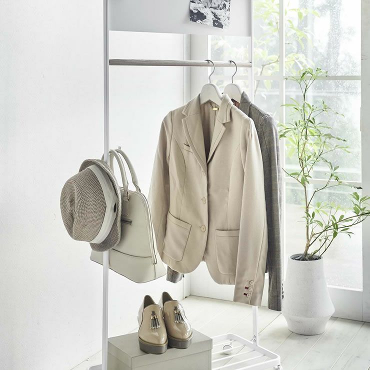 山崎実業キッズパネル付きハンガーラック　tower（タワー）はお子さまが成長されても長く使っていただけます