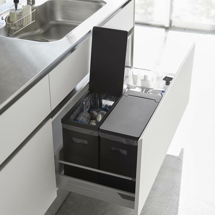 シンク下の引き出し中で隙間なく使える垂直設計のゴミ箱！山崎実業シンク下蓋付きゴミ箱　tower（タワー）　2個組