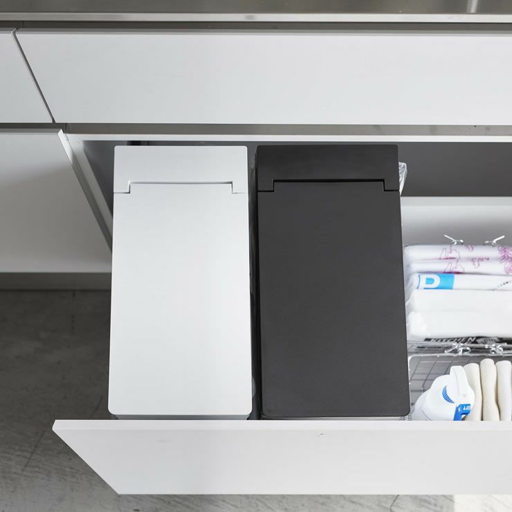 幅約19cmのスリムなデザインの山崎実業シンク下蓋付きゴミ箱　tower（タワー）　2個組