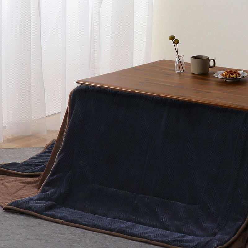 布団を外せばテーブル・デスクとして使用できるパーソナルこたつ