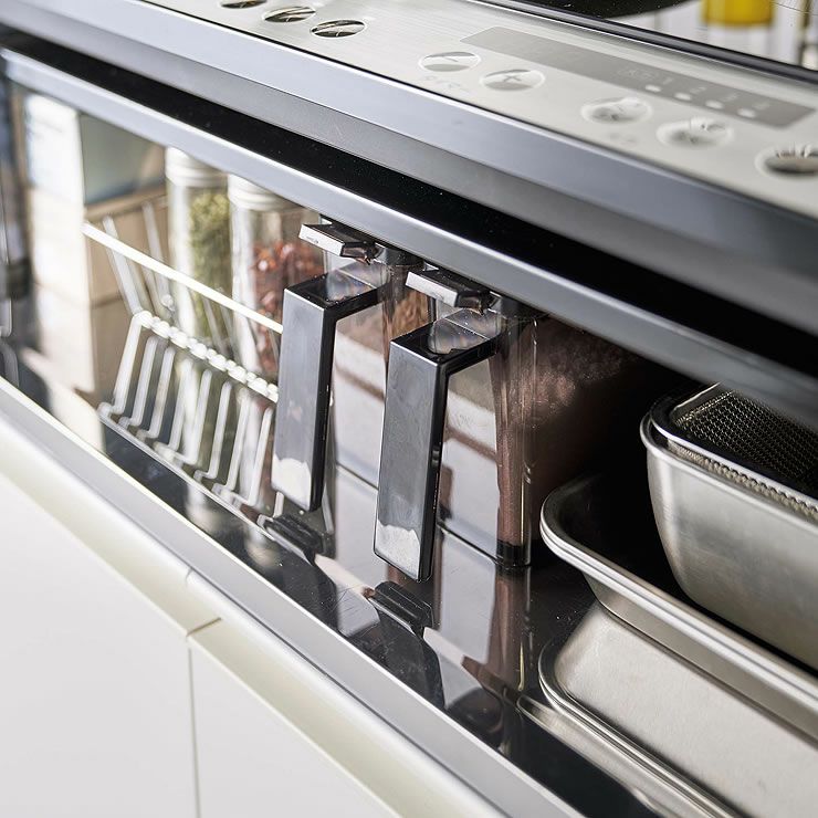 山崎実業棚付きIHクッキングヒーターラック tower（タワー）で収納が増え調理しやすい高さになります