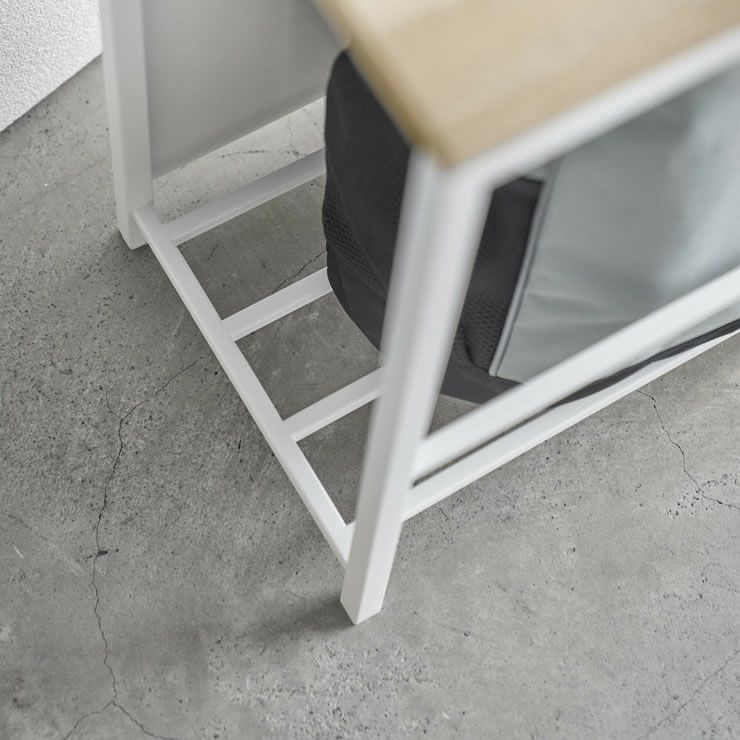 山崎実業収納付き玄関ベンチ tower（タワー）はスリッパや靴・靴べらや折りたたみ傘など玄関の小物類を収納できます