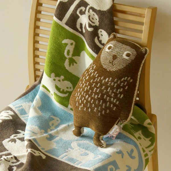 お部屋のインテリアと馴染みやすいデザインのKLIPPAN（クリッパン）カドリーベアズ