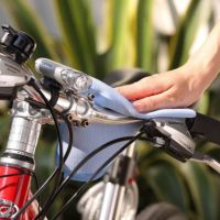 プレミアムダブルクロスは自転車のステンレス磨きにも便利