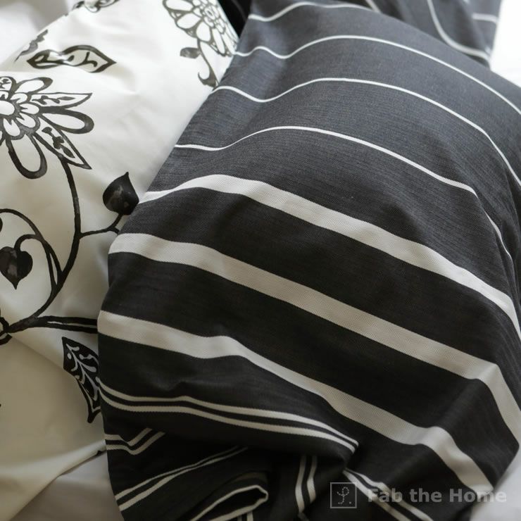 ヘリンボーン織りが心地よいモノトーンボーダーの枕カバー（43×63cm用）_詳細10