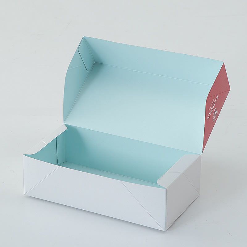 蓋の内側は爽やかなブルー色