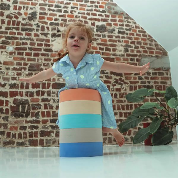 MOES（ムース）レインボーチェアRAI ベビーグッズ・おもちゃ｜おもちゃ