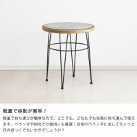 軽量で移動が簡単なテーブル