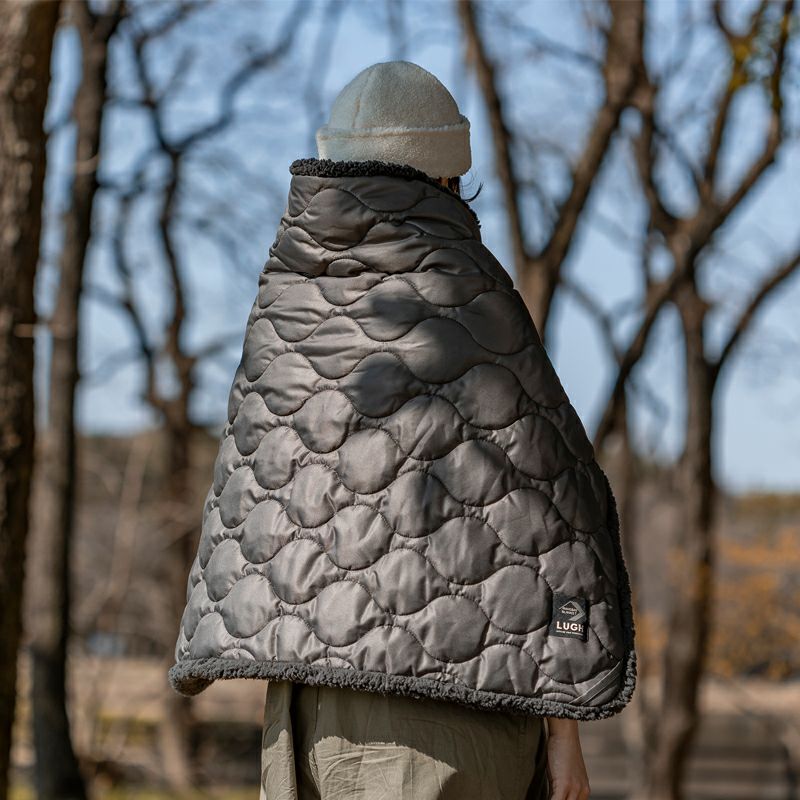 魔法瓶ブランケットXSサイズのポンチョ使用時