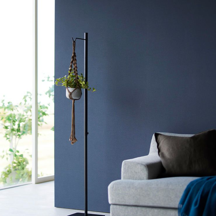 観葉植物も吊るせる山崎実業の高さ伸縮ランタンスタンド