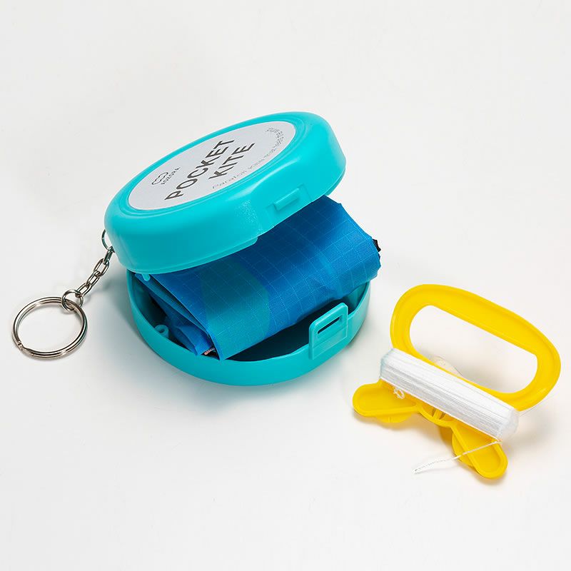 AOZORA（あおぞら）ポケットカイトはコンパクトにケースに収納可能