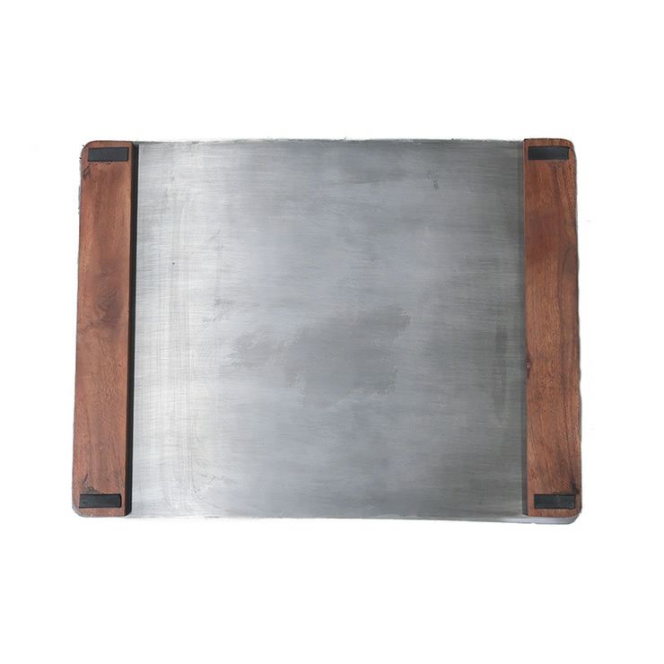 アルミひんやりベッドの裏面