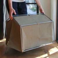 ミリタリーテイストのデザインがユニークなテントトイレカバー