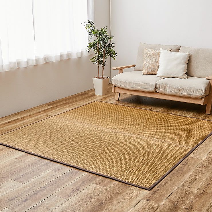 使いやすいデザインの国産い草ラグ（191×191cm）のイメージ