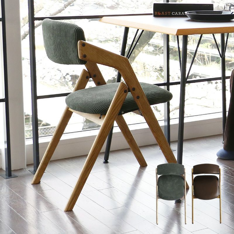 ヴィンテージ風で洗練されたデザインの折りたたみ機能付きダイニングチェア