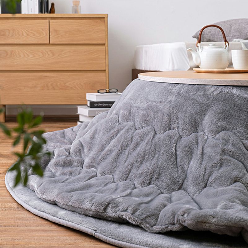 やさしいなめらかな肌触りのコタツ布団