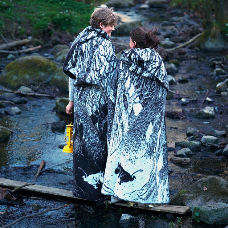 大人でも使えるサイズのKLPPAN クリッパン ウールブランケット