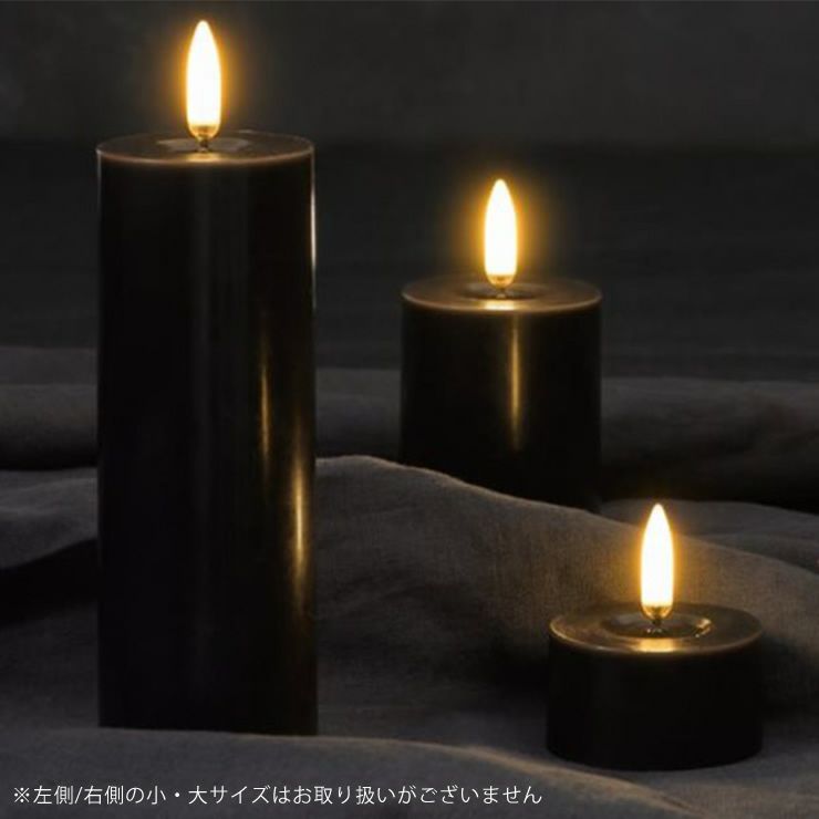 キャンドルライトの暗闇イメージ