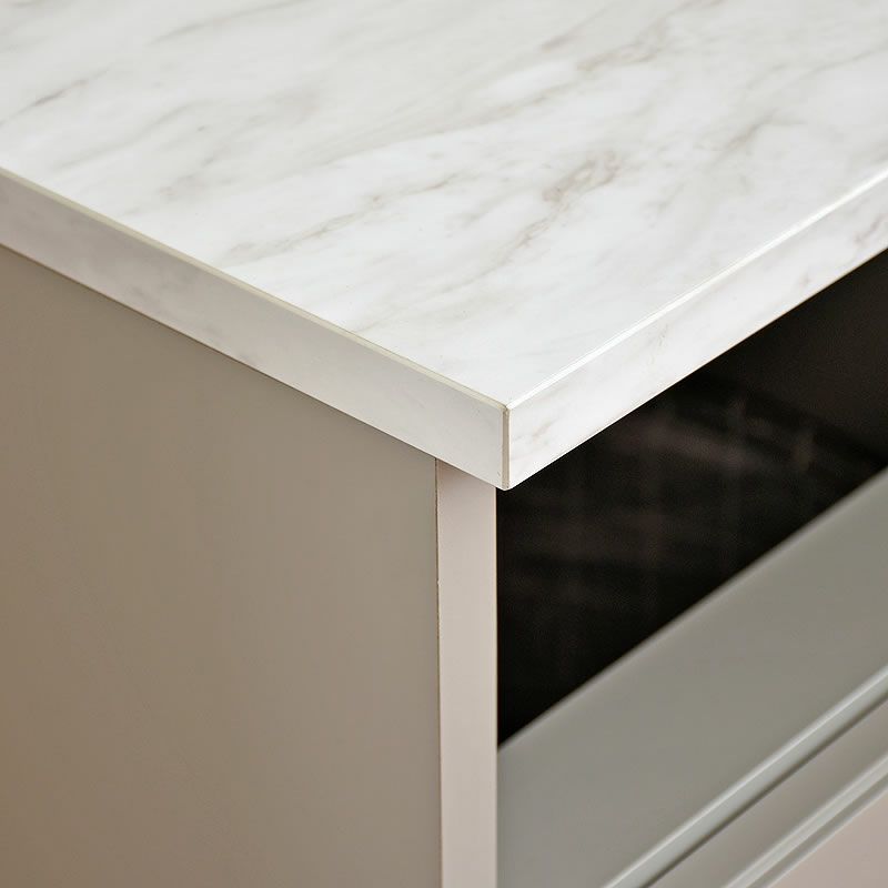 ランドリーキャビネットの大理石調天板