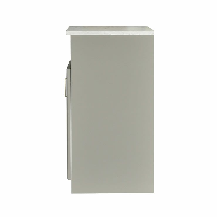 ランドリーキャビネットの側面